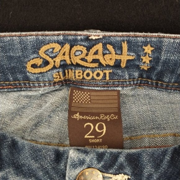 JEANS – Sarah Slimboot by American Rag cie 29 short - Picture 3 of 5